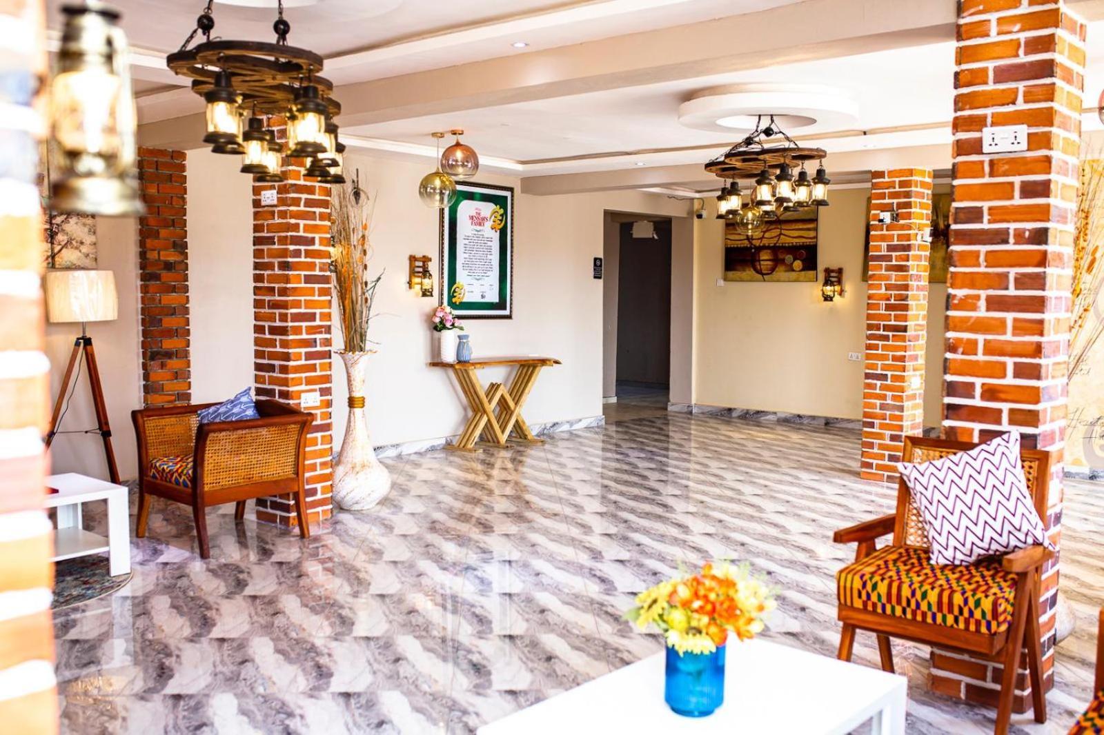 Heritage Hotel Winneba Екстериор снимка