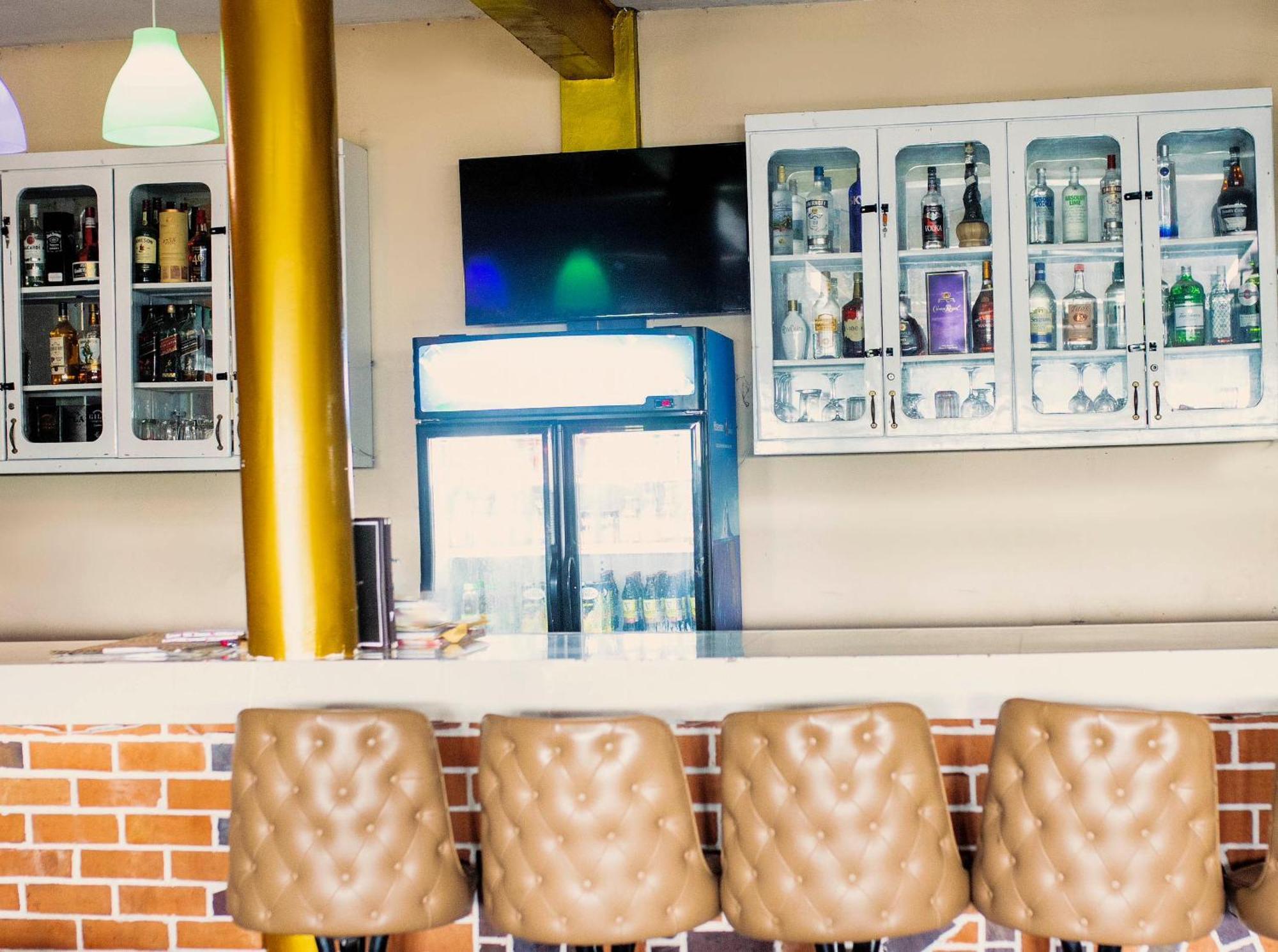 Heritage Hotel Winneba Екстериор снимка